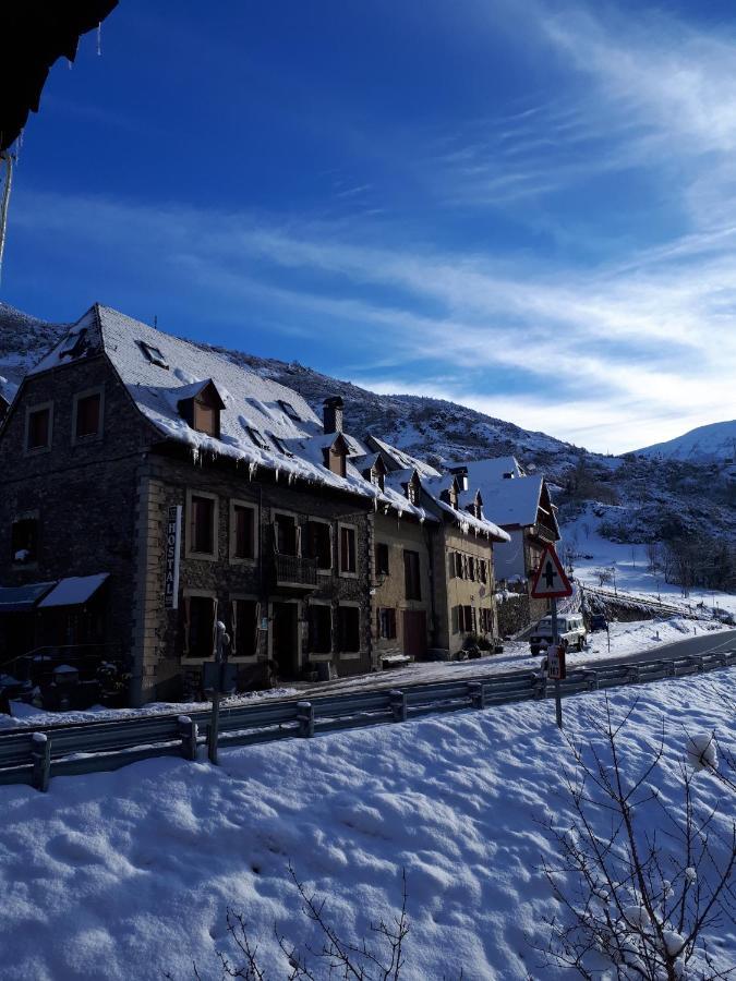 Alojamiento Rural Ostau Era Nheuada Aubert Exteriör bild